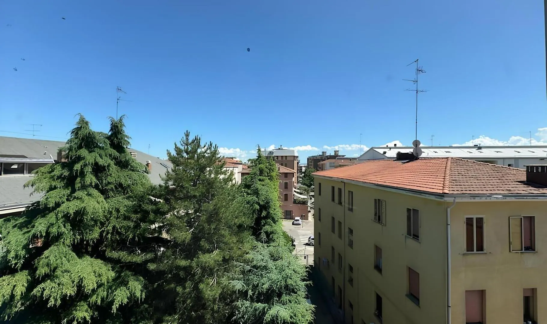 Suite Patrizia - Appartamento In Centro A Модена