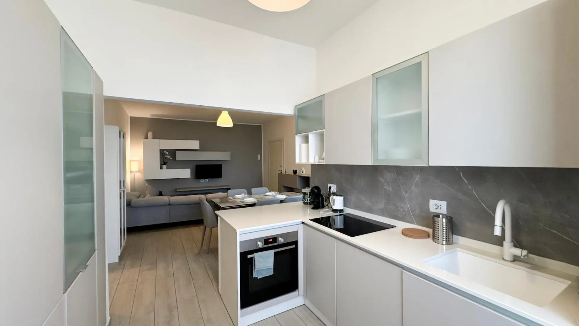 Apartment Suite Patrizia - Appartamento In Centro A Modena