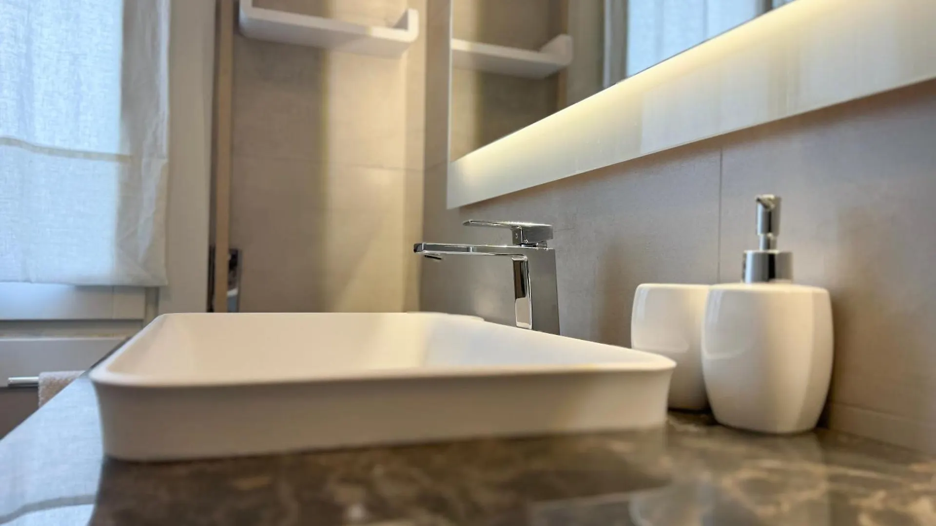 Suite Patrizia - Appartamento In Centro A Modena Apartment